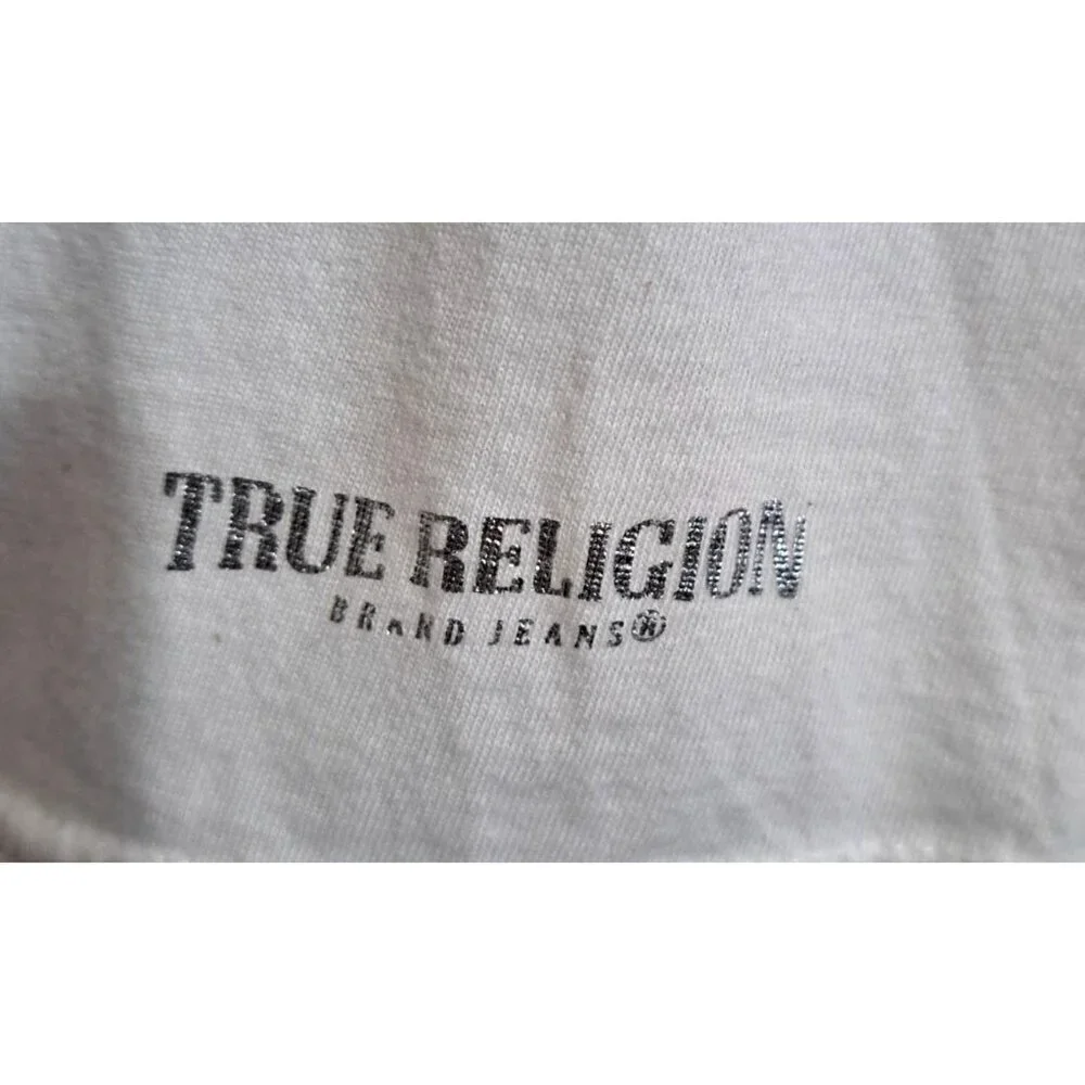 True Religion Men's M White V-Neck Shorts Sleeve T-Shirt Silver Accents